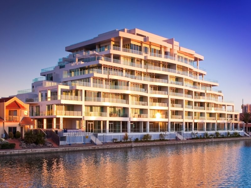 48/155 Brebner Drive, West Lakes SA 5021