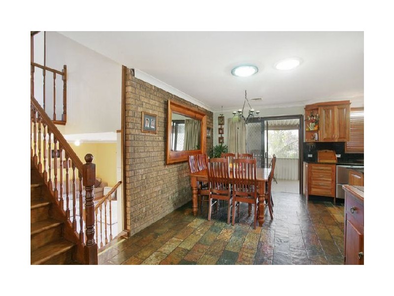 10 Newmoon Place, St Clair NSW 2759