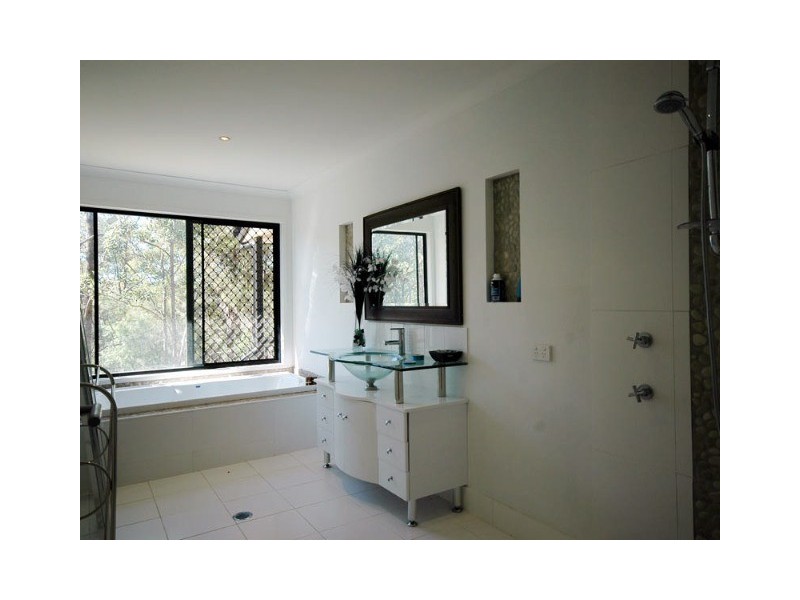 3A Dorset Place, Elanora QLD 4221