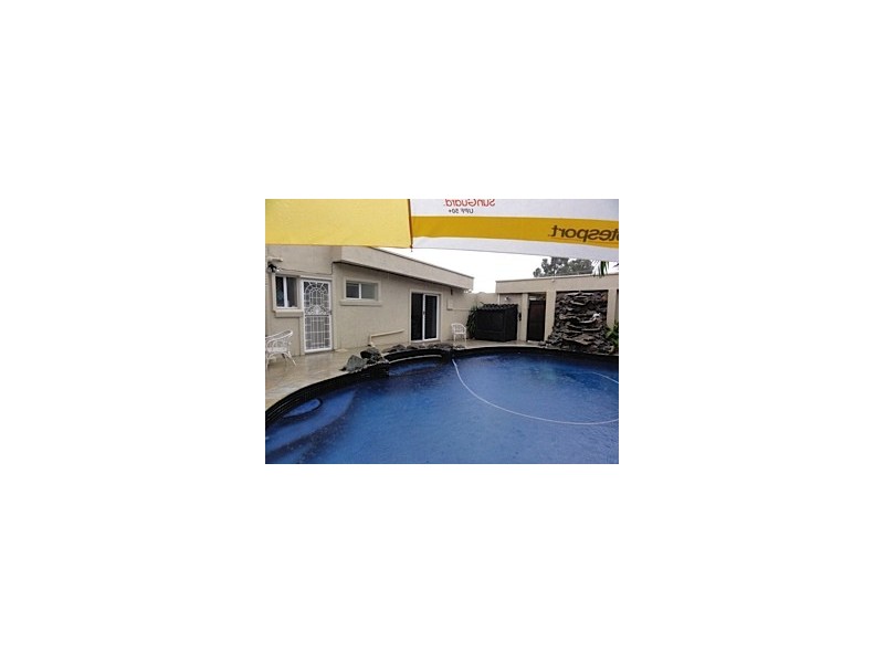 2/54 Burleigh Street, Burleigh Waters QLD 4220