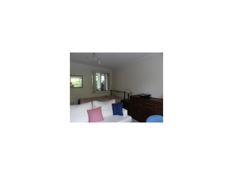 2/54 Burleigh Street, Burleigh Waters QLD 4220