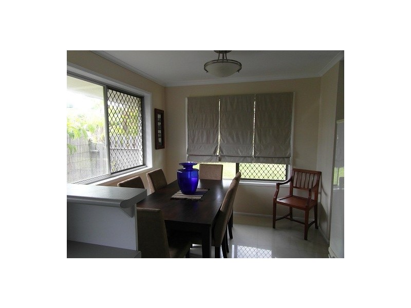 95 Kindra Avenue, Southport QLD 4215