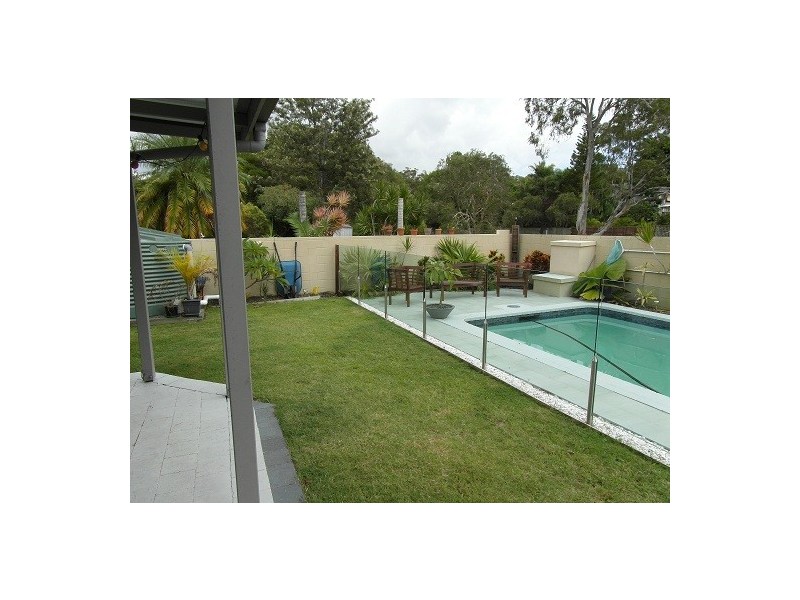 95 Kindra Avenue, Southport QLD 4215