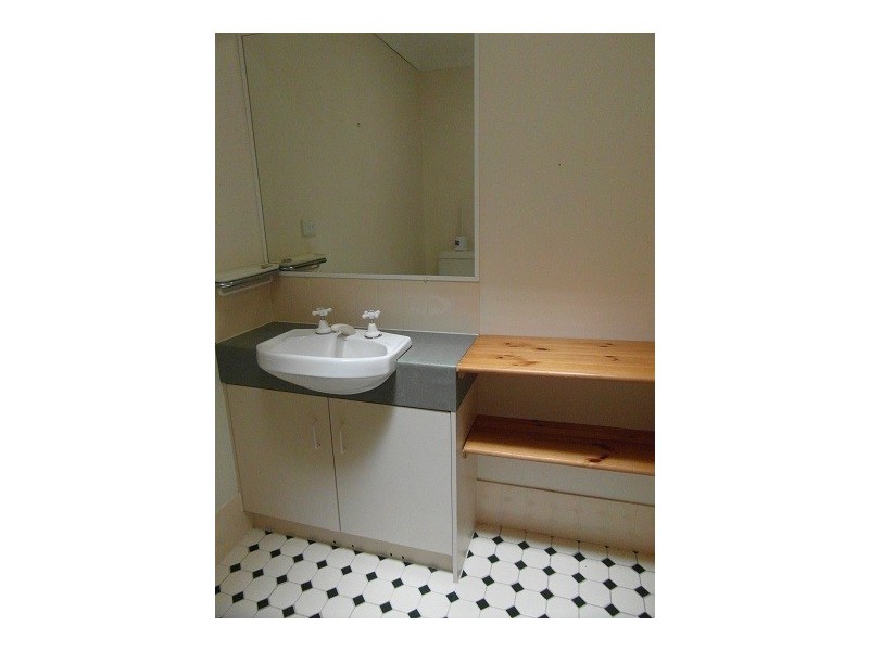 8/7-9 Santa Cruz Blvd, Clear Island Waters QLD 4226