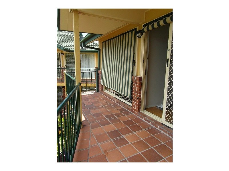 8/7-9 Santa Cruz Blvd, Clear Island Waters QLD 4226