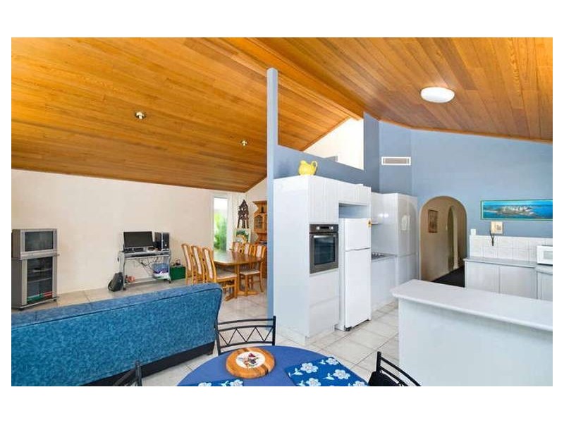 49 Pintail Crescent, Burleigh Waters QLD 4220