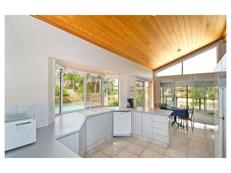 49 Pintail Crescent, Burleigh Waters QLD 4220