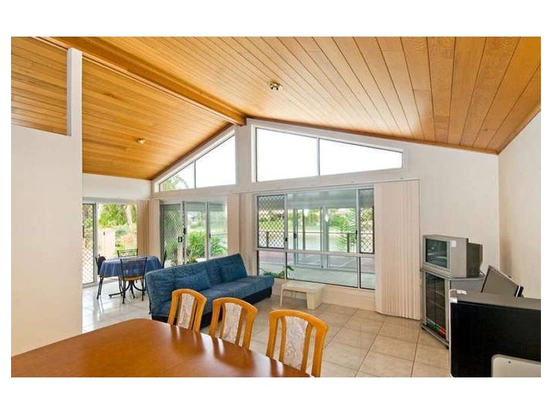49 Pintail Crescent, Burleigh Waters QLD 4220