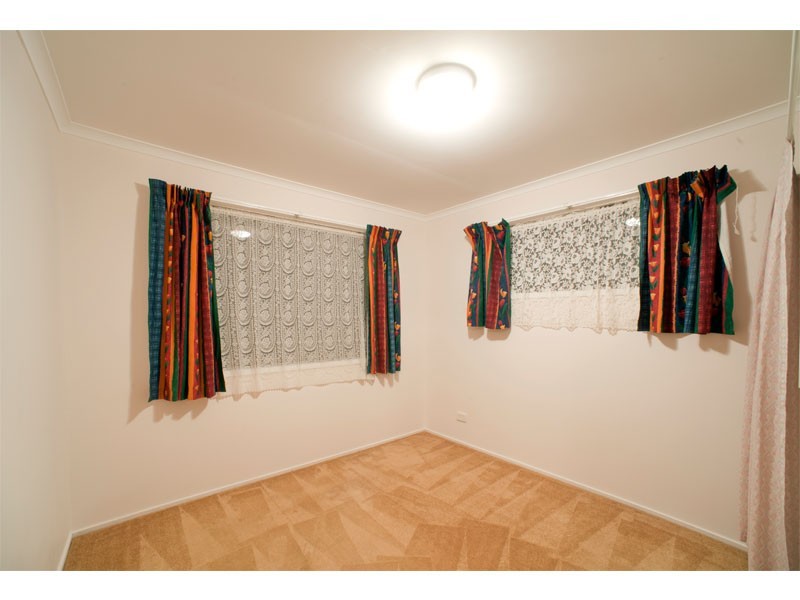 8 Nimrud Street, Southport QLD 4215