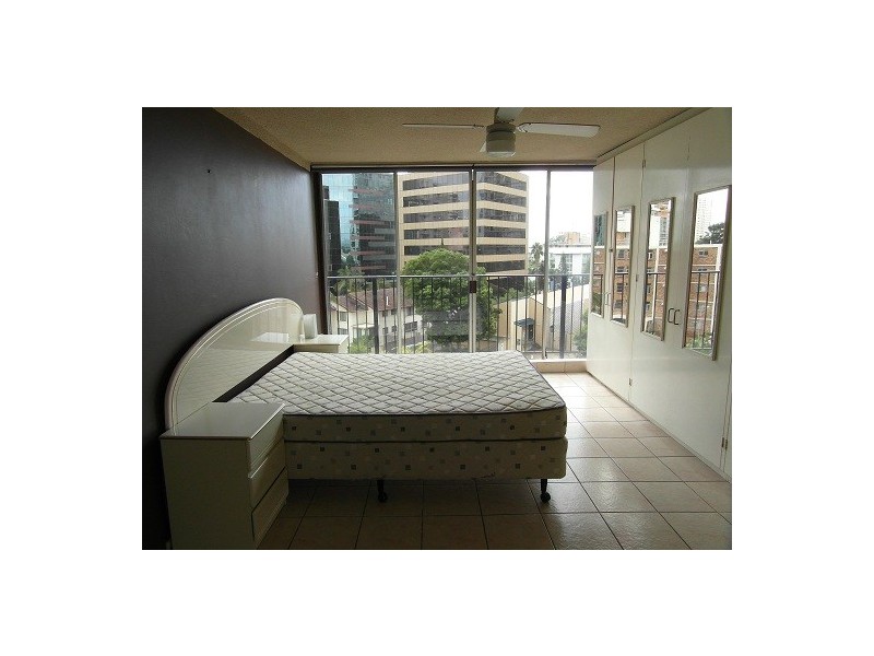 4B/2 Riverview Parade, Surfers Paradise QLD 4217