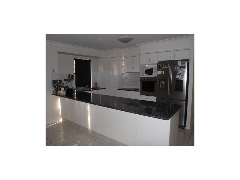 4 Picabeen Close, Robina QLD 4226