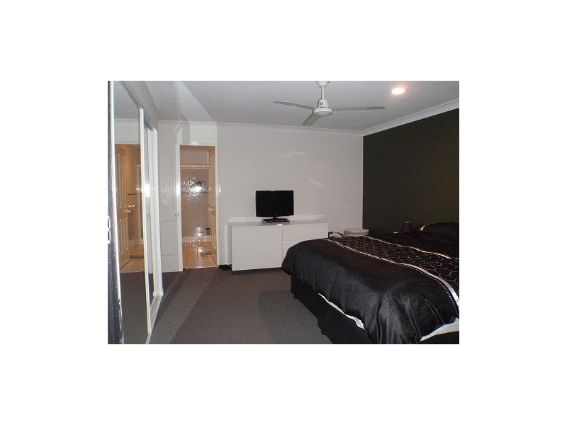 4 Picabeen Close, Robina QLD 4226
