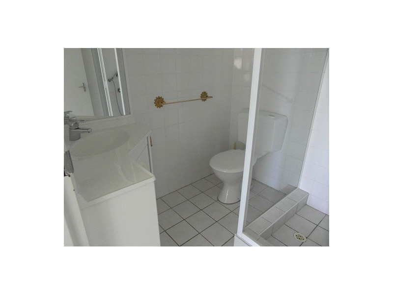 3B/33 Thorton Street, Surfers Paradise QLD 4217