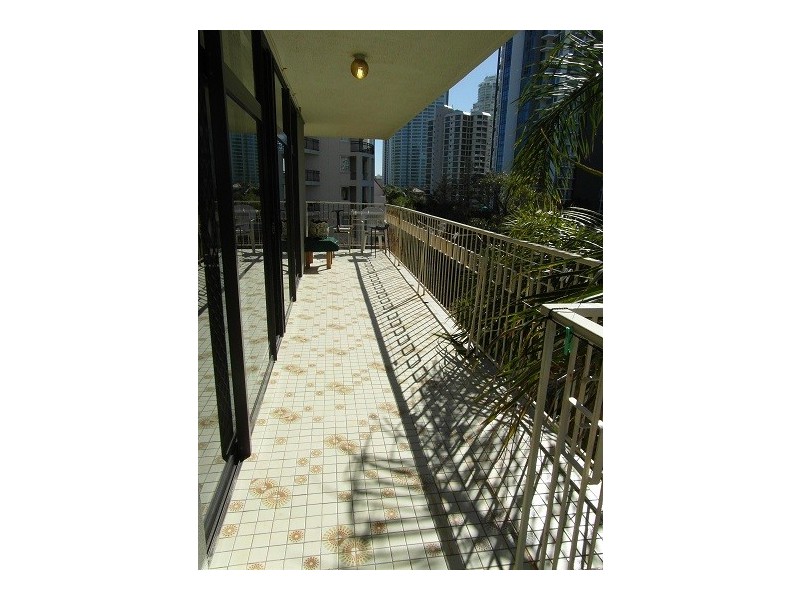 3B/33 Thorton Street, Surfers Paradise QLD 4217