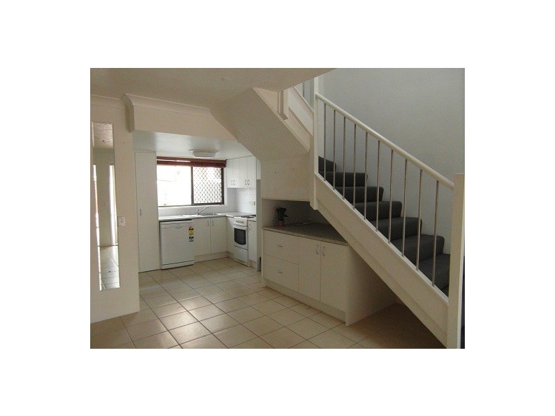 3/60 Coolangatta Road, Coolangatta QLD 4225