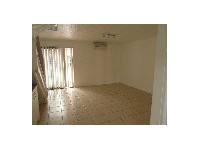 3/60 Coolangatta Road, Coolangatta QLD 4225