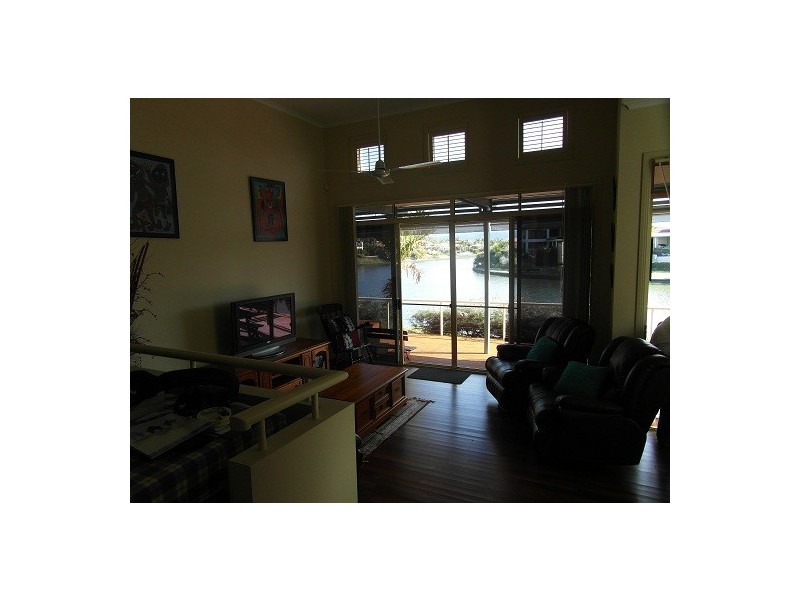 8/36-42 Beachcomber Court, Burleigh Waters QLD 4220