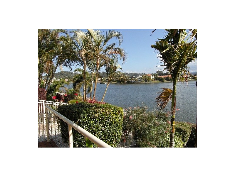 8/36-42 Beachcomber Court, Burleigh Waters QLD 4220