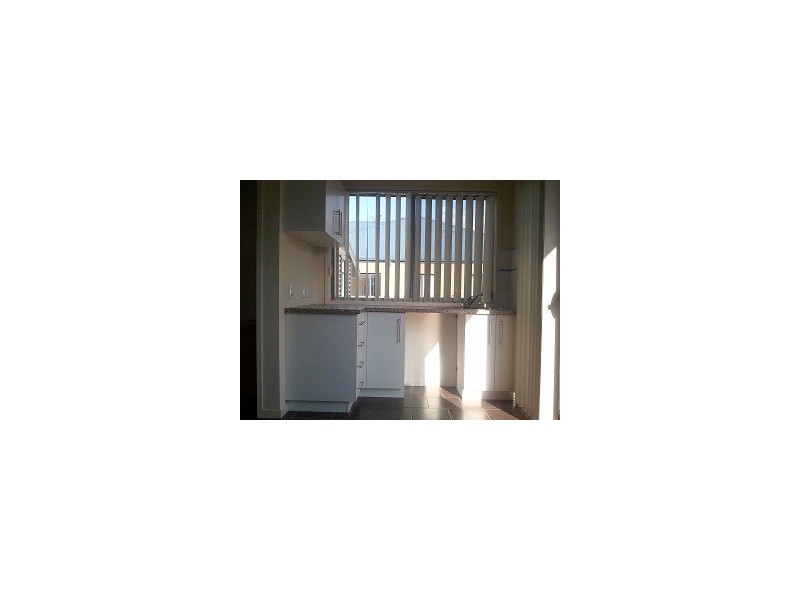 3C/20 Tourangeau Crescent, Varsity Lakes QLD 4227