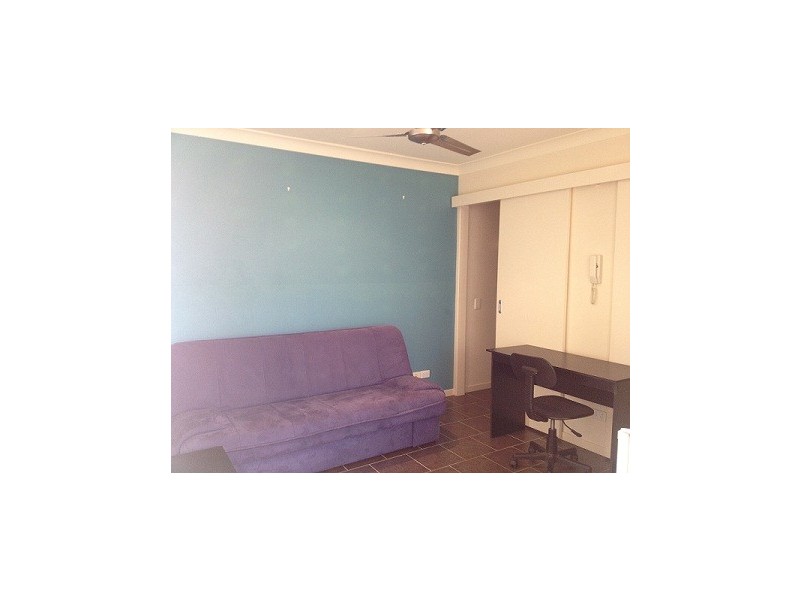 3C/20 Tourangeau Crescent, Varsity Lakes QLD 4227