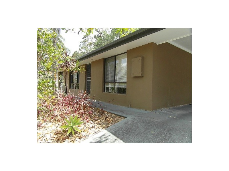 8 Cherokee Crescent, Mudgeeraba QLD 4213