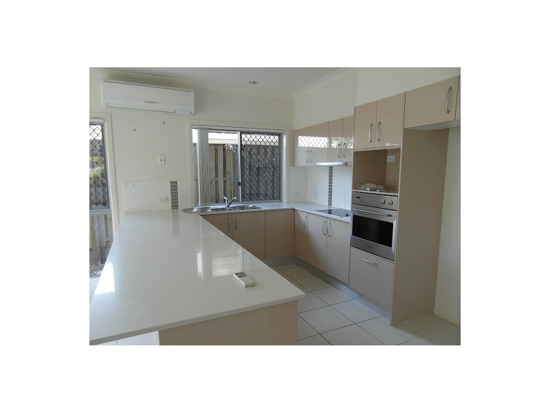 1/7 Castello Circuit, Varsity Lakes QLD 4227