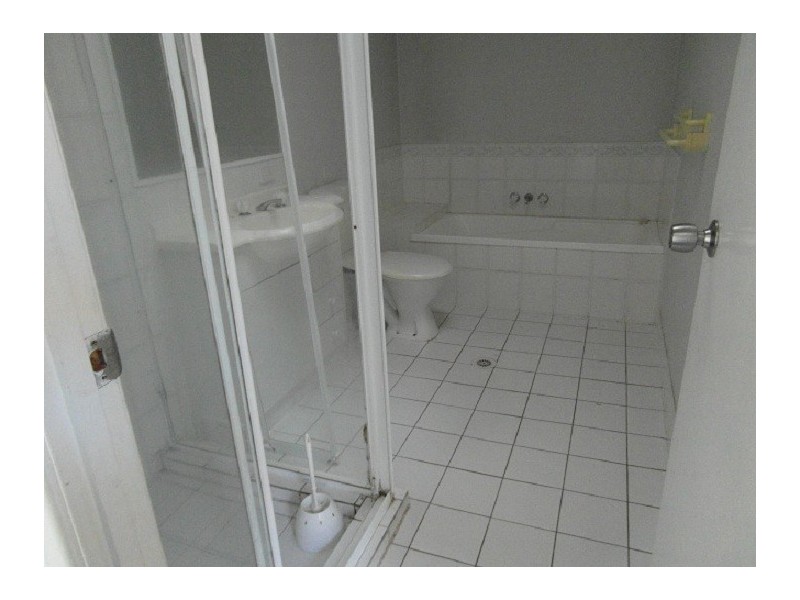 24 Regensberg Close, Varsity Lakes QLD 4227