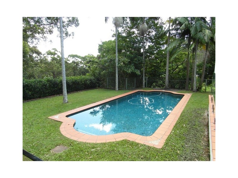 237 Simpsons Road, Elanora QLD 4221