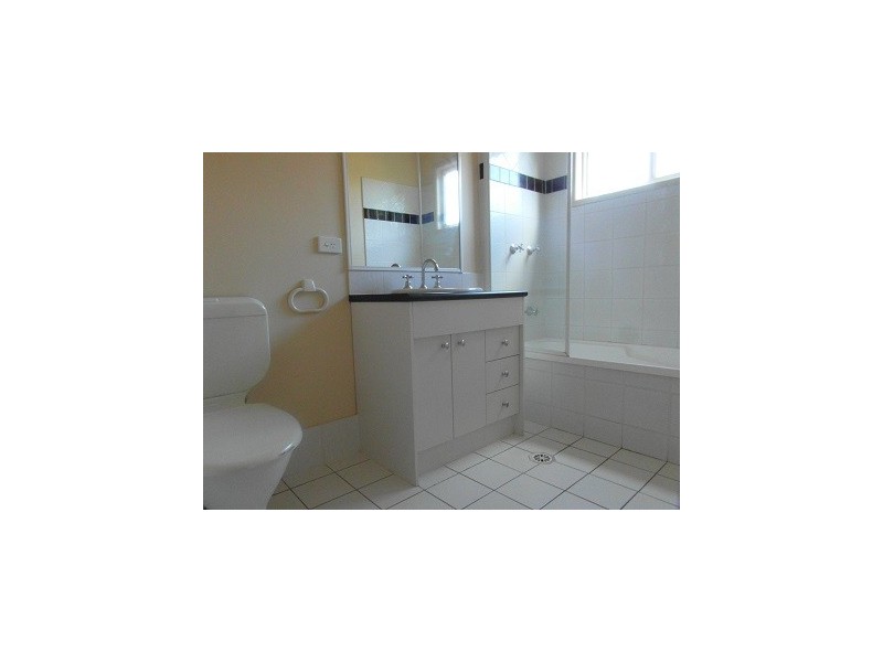 5/97 Eugaree Street, Southport QLD 4215