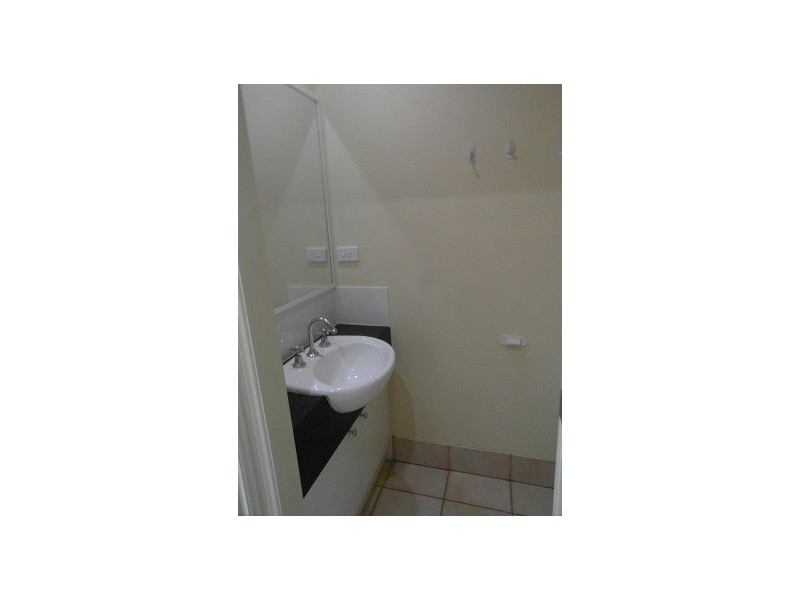 5/97 Eugaree Street, Southport QLD 4215