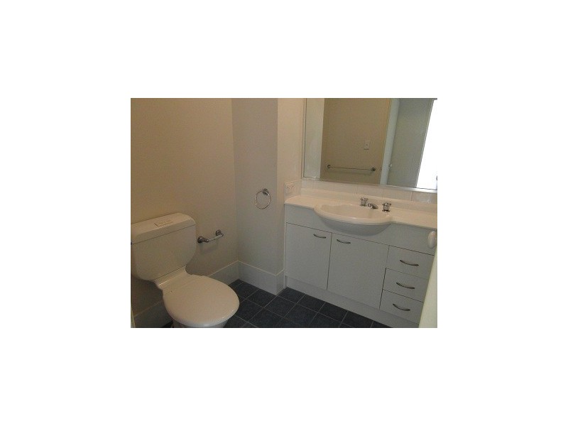 5/232 Queen Street, Southport QLD 4215