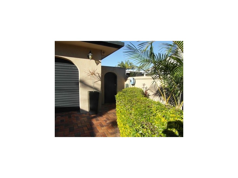 49a Sunrise Boulevard, Surfers Paradise QLD 4217
