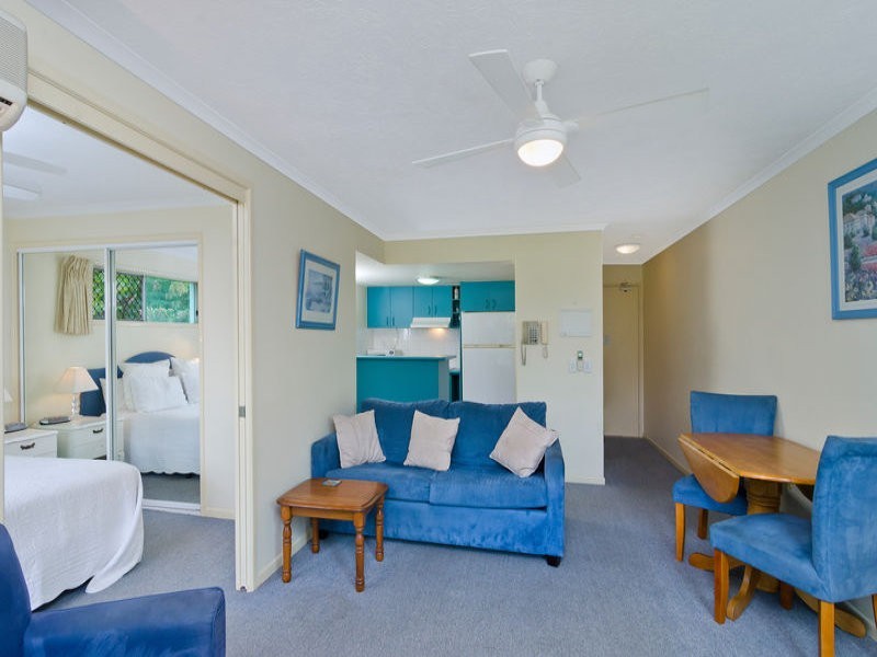 11/199 Surf Parade, Broadbeach QLD 4218