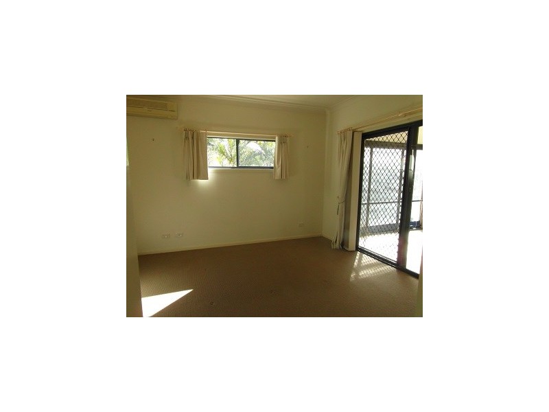 32 Gerona Circuit, Varsity Lakes QLD 4227