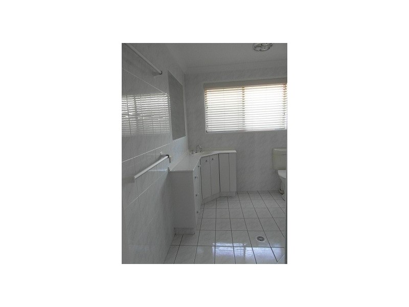 2/13 Leyte Avenue, Palm Beach QLD 4221