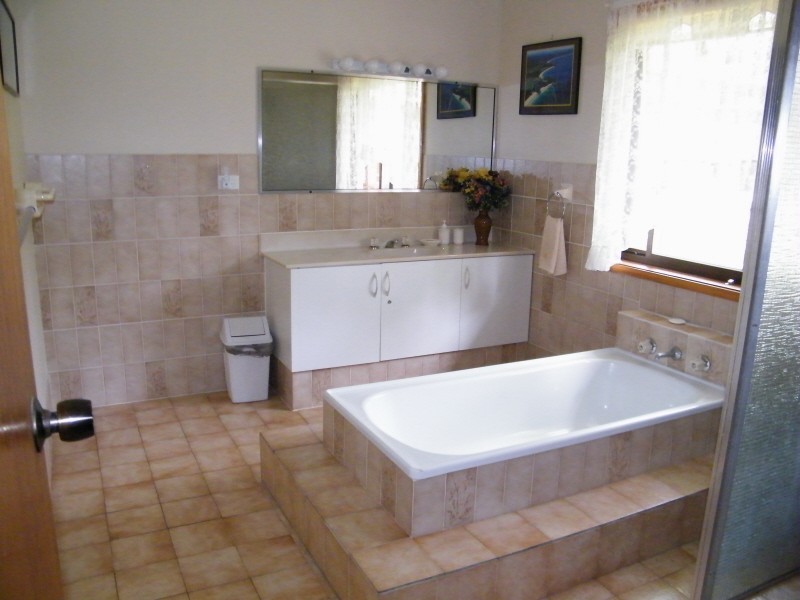 Hallidays Point NSW 2430