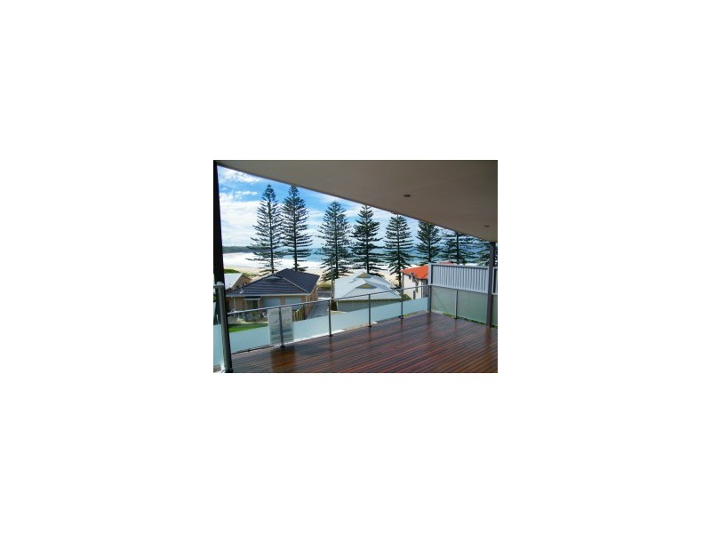 9 Main Street, Hallidays Point NSW 2430