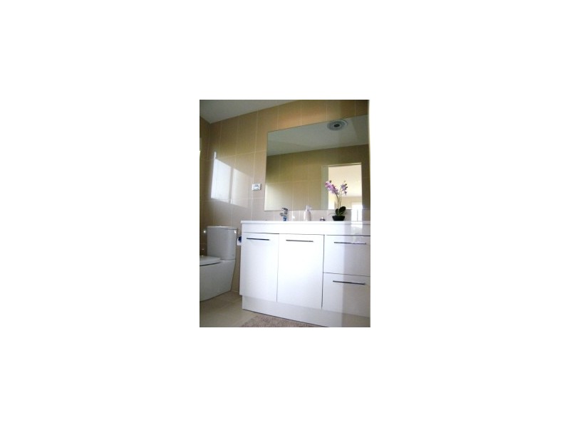 9 Main Street, Hallidays Point NSW 2430