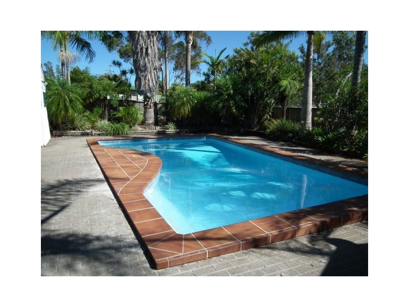 Hallidays Point NSW 2430