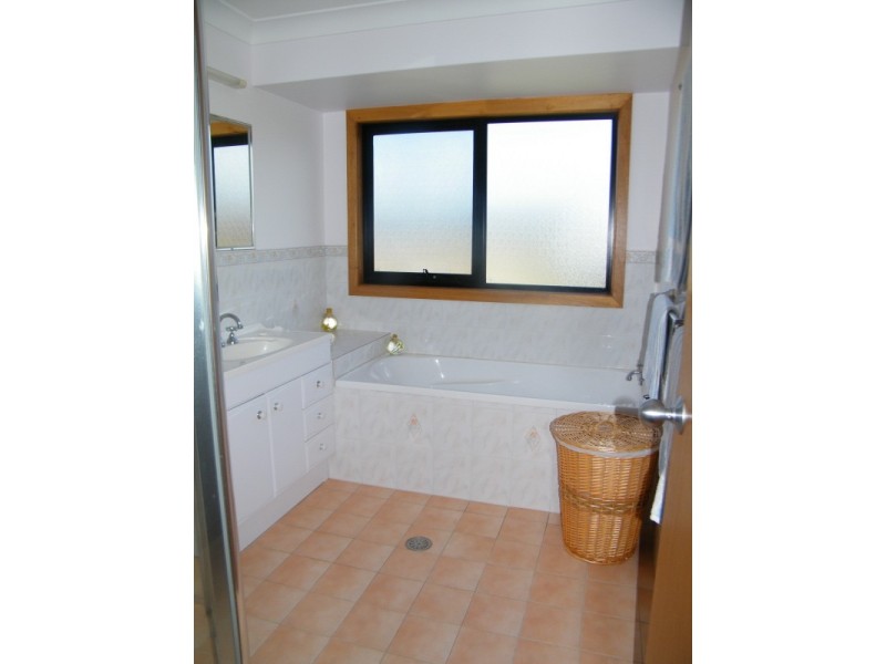 3 Bellevue Place, Hallidays Point NSW 2430