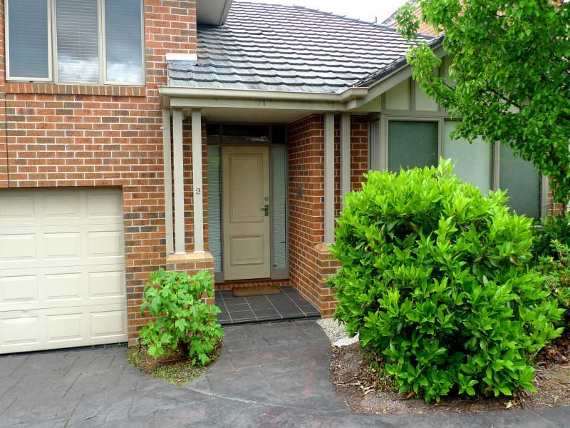2/30 Broughton Rd, Surrey Hills VIC 3127