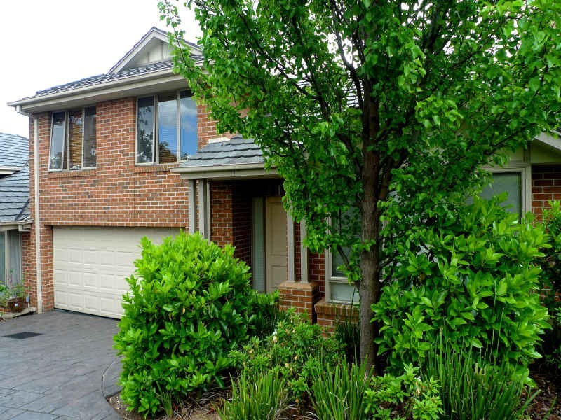 2/30 Broughton Rd, Surrey Hills VIC 3127