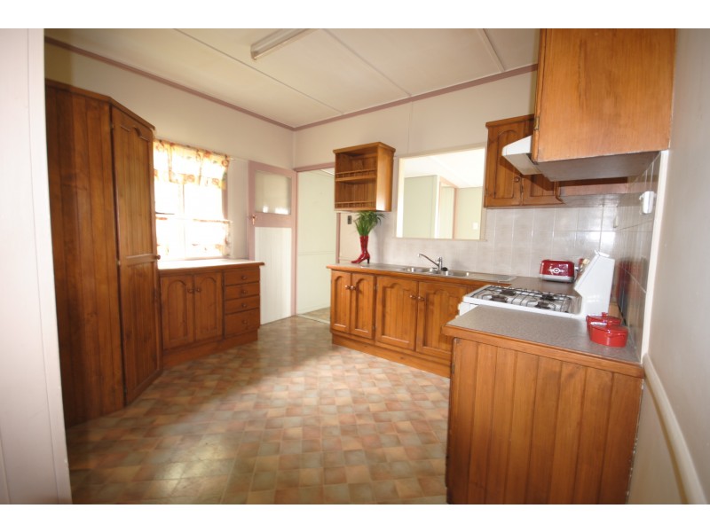 47 LATHAM, Chermside QLD 4032