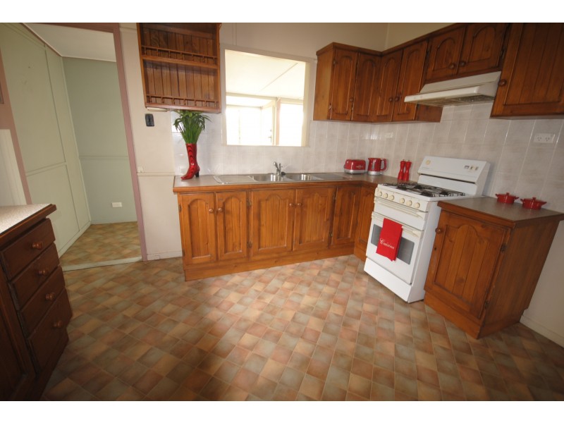 47 LATHAM, Chermside QLD 4032