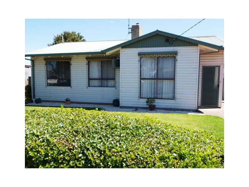 37 Waitara Grove, Norlane VIC 3214