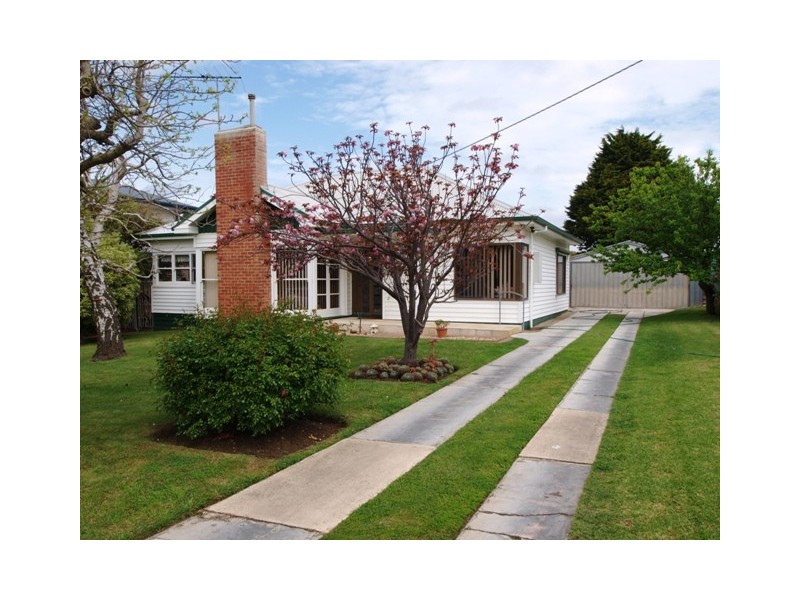 379 Autumn Street, Newtown VIC 3220