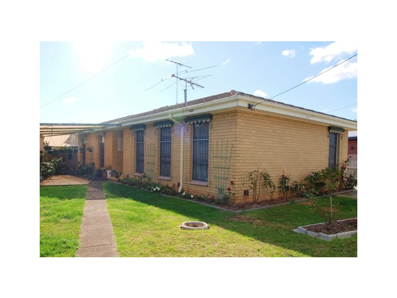 16 Howitt Avenue, Corio VIC 3214