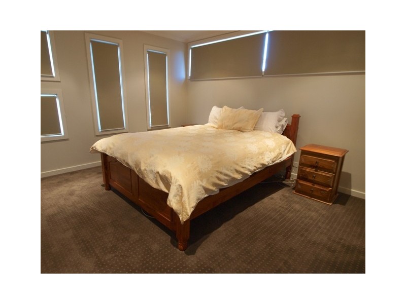 16 Molloy Court, Bell Post Hill VIC 3215