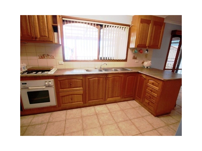 11 Creswick Court, Corio VIC 3214