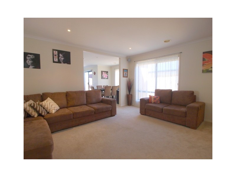 4 Mia Court, Bell Park VIC 3215